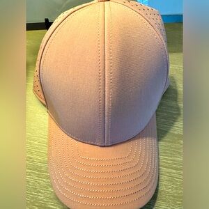 Soft pink Melin hat